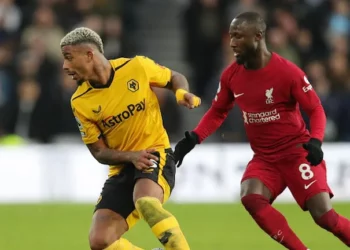 Premier League: Liverpool bleeds at Wolves