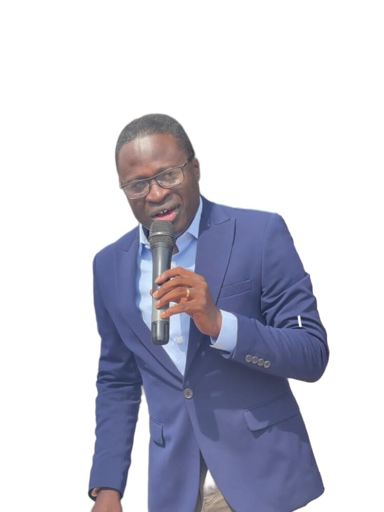 Meet the son of Hon. Kan-Dapaah, who carries the flying Bible anointing