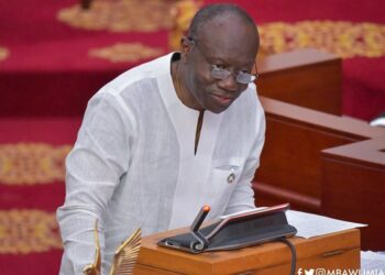 Mid-Year Budget: Government Should Reduce Taxes: Businessmen