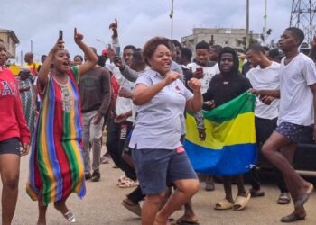 Gabon coup: Army seizes power from Ali Bongo and puts him in house arrest