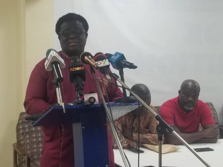 Old Vandals Bare Teeth at VC and University Management