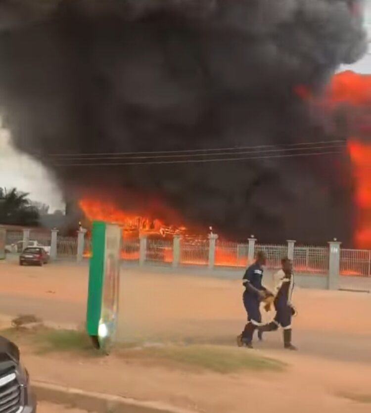 China Mall in Kumasi Santasi in Flames