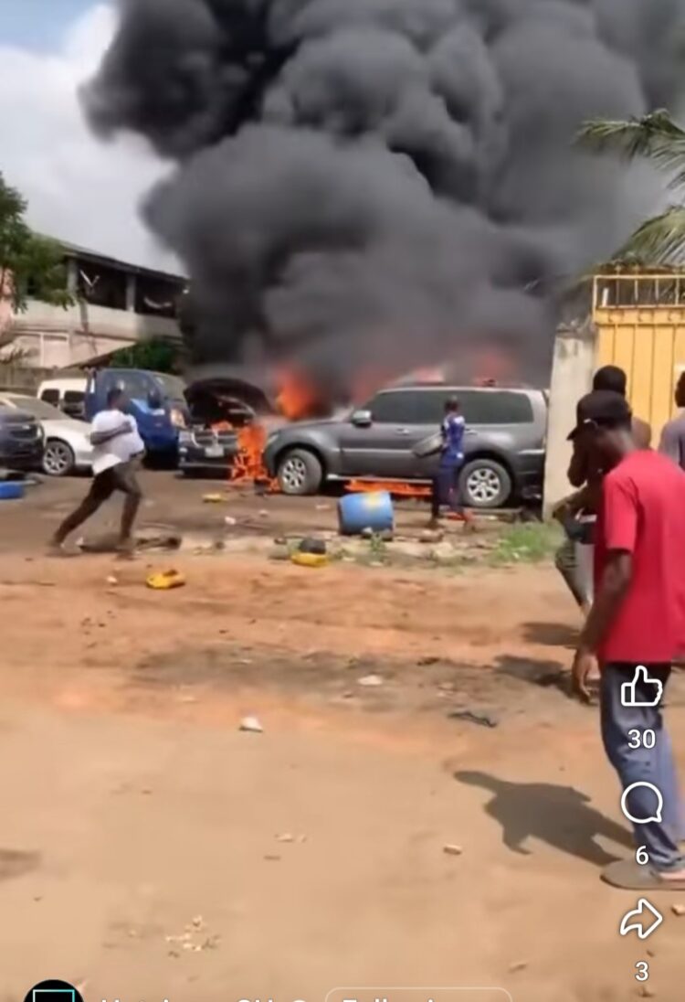 Fire Outbreak Destroys Several Vehicles at a Fitting Shop at Abossey Okai